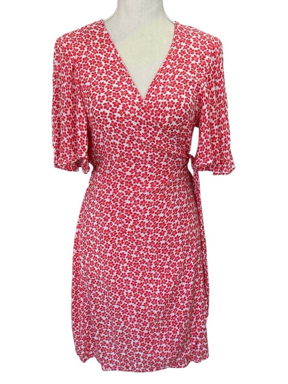 Billabong Wrap Dress Red Floral All For You NWOT Women’s Size Large
